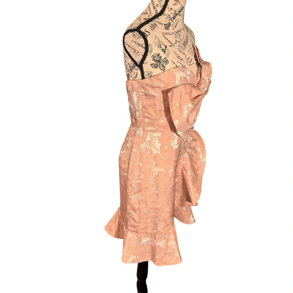 Storia Strapless Mini Dress Medium Pink Floral Jacquard Statement Bow Ruffle NWT - Picture 7 of 16